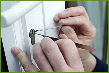 Neighborhood Locksmith Services Saint Albans, NY 718-673-6791 - 3-cheap-locksmith-near-me